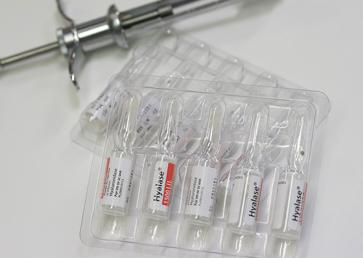 ヒアルロン酸分解除去(ヒアルロニターゼ注射)